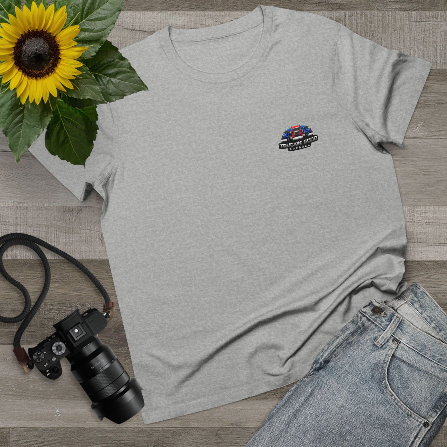 V8 Classic - Women’s Tee